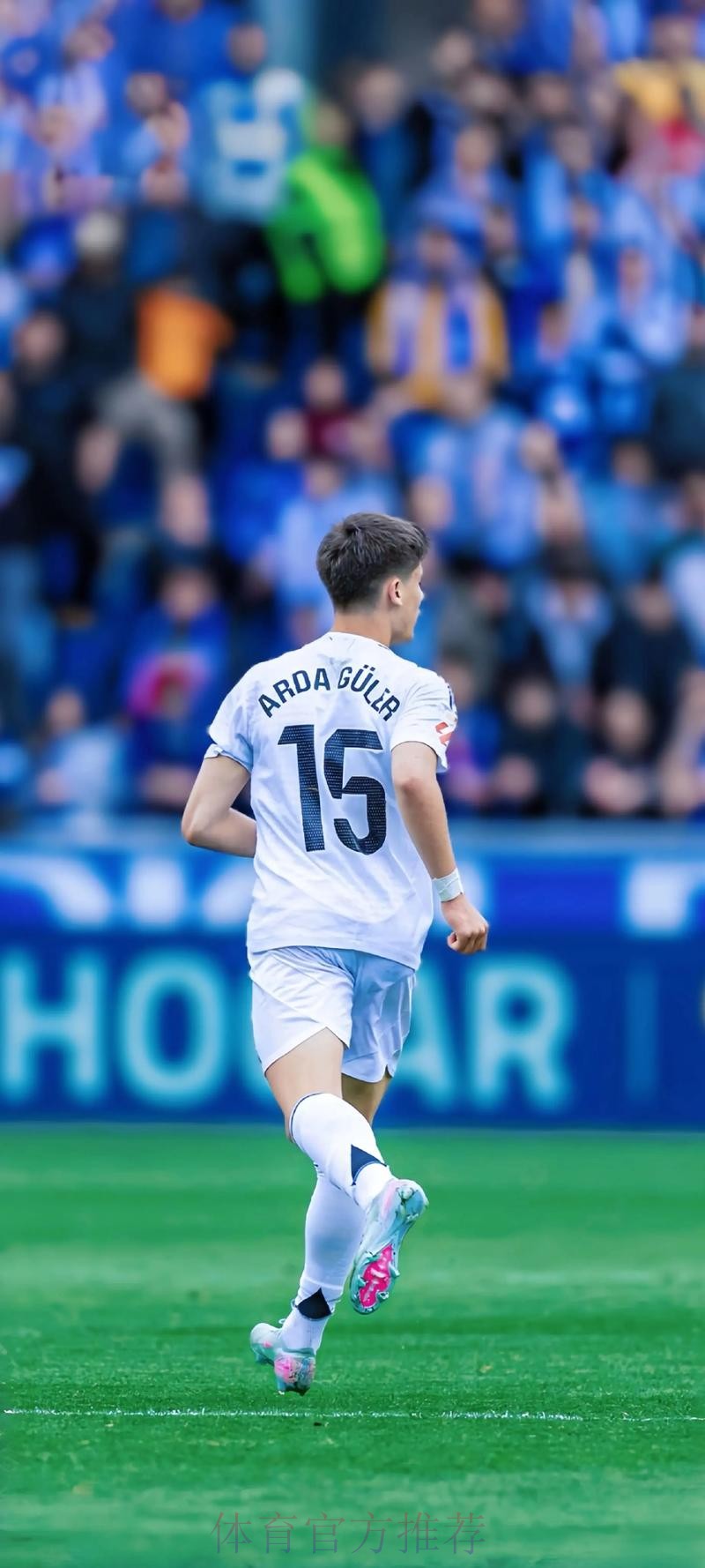 马卡:若能加入皇马条款姆巴佩愿意续约 马卡:若能加入皇马条款姆巴佩愿意续约