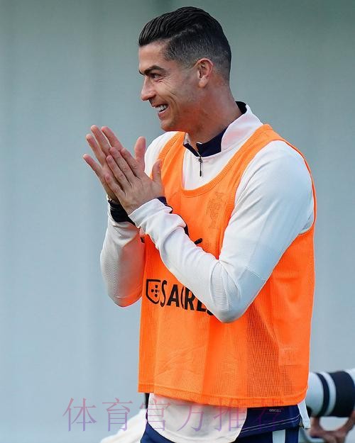 经皇马许可 C罗目前来到皇马基地进行个人训练